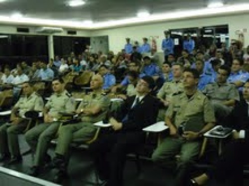 Alunos e professores participaram do evento