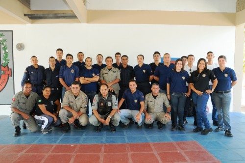 A turma em andamento conta com a participação de policiais militares e guardas municipais de João Pessoa. Foto: Wagner Varela