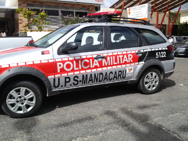 O acusado foi apreendido pelos policiais militares da Unidade de Polícia Solidária de Mandacaru em conjunto com a Força Tática do 1ºBPM.