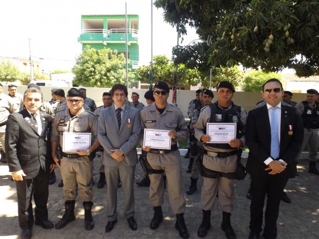 Agraciados com medalhas e diplomas no 13º Batalhão