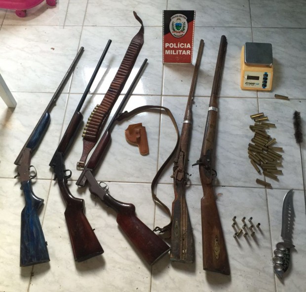 Armas apreendidas em Serra Redonda