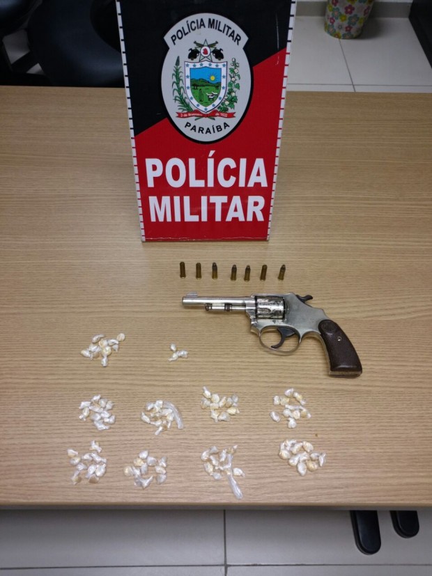 Arma e droga aprendidas