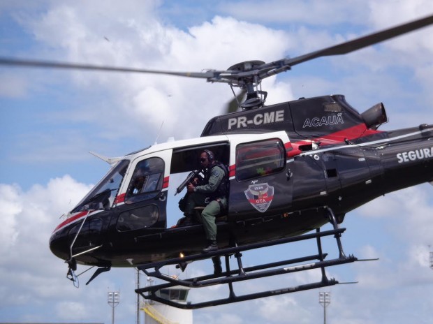 Helicóptero Acauã em operação.