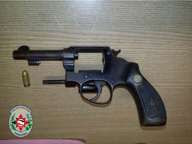 Arma apreendida durante perseguição