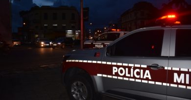 Polícia Militar prende suspeitos de praticar assaltos em vários bairros de João Pessoa Polícia Militar prende suspeitos de praticar assaltos em vários bairros de João Pessoa