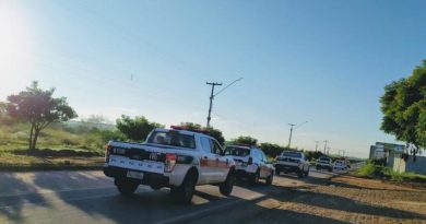 Polícia Militar prende trio suspeito de furtar lojas em pelo menos oito municípios paraibanos Polícia Militar prende trio suspeito de furtar lojas em pelo menos oito municípios paraibanos