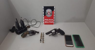 Polícia Militar apreende armas de fogo, munições e radiocomunicadores no litoral norte Polícia Militar apreende armas de fogo, munições e radiocomunicadores no litoral norte