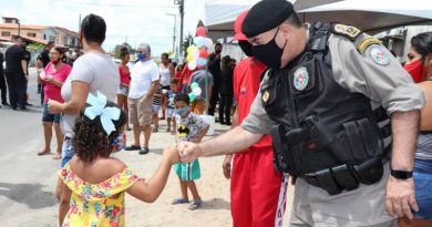 Operação Criança Feliz: Polícia Militar entrega brinquedos arrecadados na campanha Operação Criança Feliz: Polícia Militar entrega brinquedos arrecadados na campanha