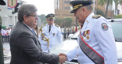 João Azevêdo promove 91 oficiais da Polícia Militar da Paraíba João Azevêdo promove 91 oficiais da Polícia Militar da Paraíba