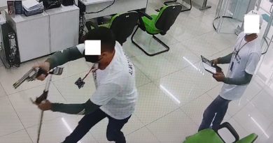 Polícia Militar localiza e prende suspeito de assalto a banco no Agreste da Paraíba Polícia Militar localiza e prende suspeito de assalto a banco no Agreste da Paraíba