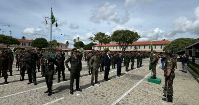Comandante-geral da PM é homenageado no Dia do Exército Brasileiro