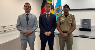 Integração: Comando da PM prestigia posse do novo superintendente da Polícia Federal na Paraíba