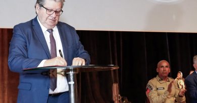 NESTA QUARTA: Governador João Azevêdo entrega atos de promoções de 189 oficiais da PM e participa de formatura de novos soldados