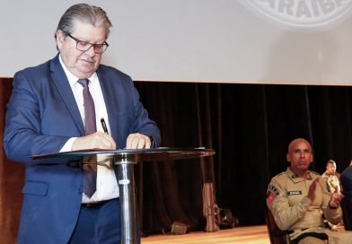 APÓS SANÇÃO DA LOB: Governador João Azevêdo promove 189 policiais militares