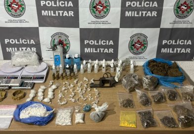 Polícia Militar areende arma e drogas em ações distintas em João Pessoa